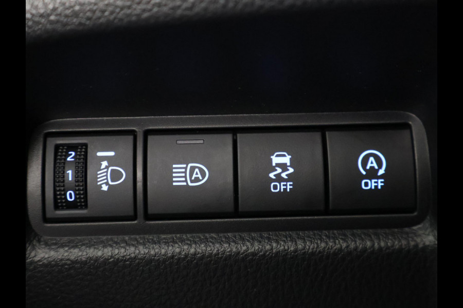 Toyota Aygo X VVT-i MT PLAY BLACK & WHITE 1e EIG GARANTIE 6-2034 CARPLAY NAVI.ADAPTIVE CRUISE.CAMERA