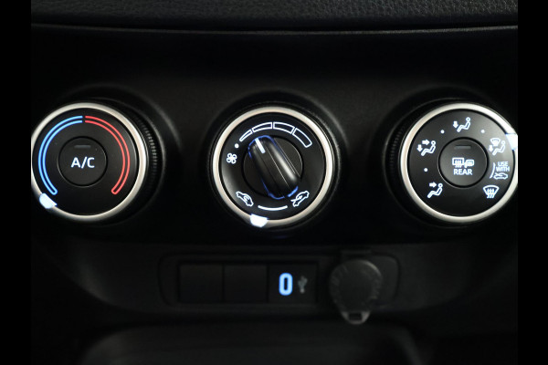 Toyota Aygo X VVT-i MT PLAY BLACK & WHITE 1e EIG GARANTIE 6-2034 CARPLAY NAVI.ADAPTIVE CRUISE.CAMERA