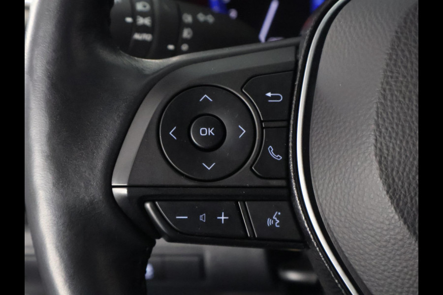 Toyota Corolla Touring Sports 1.8 Hybrid Dynamic Plus | Stuur-/Stoelverwarming | Apple Carplay & AndroidAUTO | Navigatie
