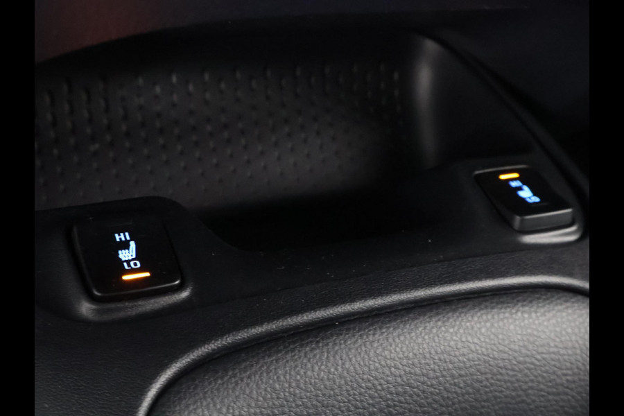 Toyota Corolla Touring Sports 1.8 Hybrid Dynamic Plus | Stuur-/Stoelverwarming | Apple Carplay & AndroidAUTO | Navigatie