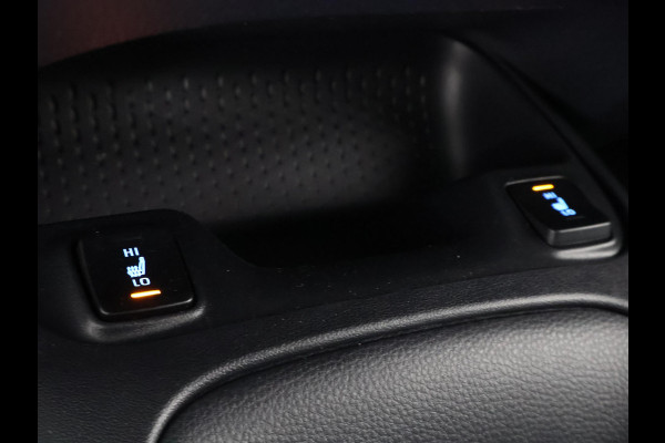 Toyota Corolla Touring Sports 1.8 Hybrid Dynamic Plus | Stuur-/Stoelverwarming | Apple Carplay & AndroidAUTO | Navigatie