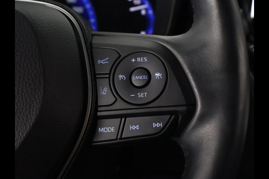 Toyota Corolla Touring Sports 1.8 Hybrid Dynamic Plus | Stuur-/Stoelverwarming | Apple Carplay & AndroidAUTO | Navigatie