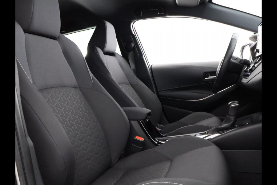 Toyota Corolla Touring Sports 1.8 Hybrid Dynamic Plus | Stuur-/Stoelverwarming | Apple Carplay & AndroidAUTO | Navigatie