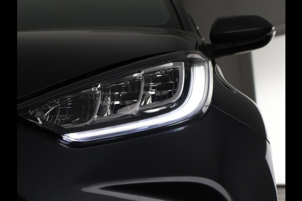 Toyota Yaris 1.5 Hybrid 130 Executive | JBL Audio | Head up Display | Stuur-/Stoelverwarming | Navigatie | Parkeersensoren voor & Achter