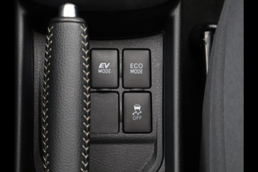 Toyota Yaris 1.5 Hybrid Active | Dealer onderhouden | Camera | Bluetooth | Climate Control |