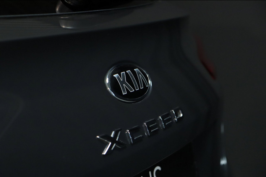 Kia Xceed 1.4 T-GDi Launch Edition / PANODAK / JBL / KEYLESS / CARPLAY / CAMERA