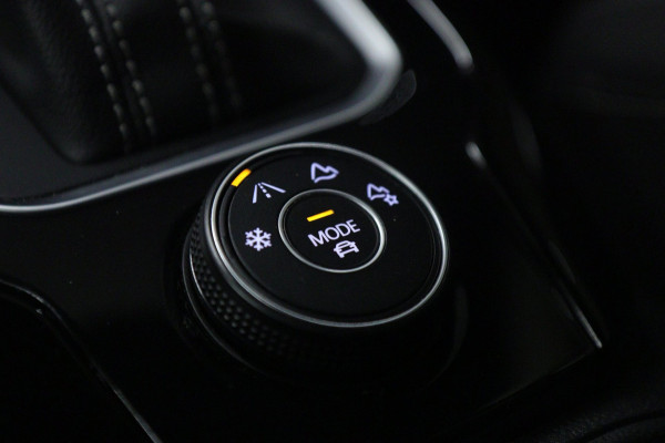 Volkswagen T-Roc 2.0 TSI 4Motion R /PANO/CARPLAYBLINDSPOT/D/SFEER/ACC/VOL