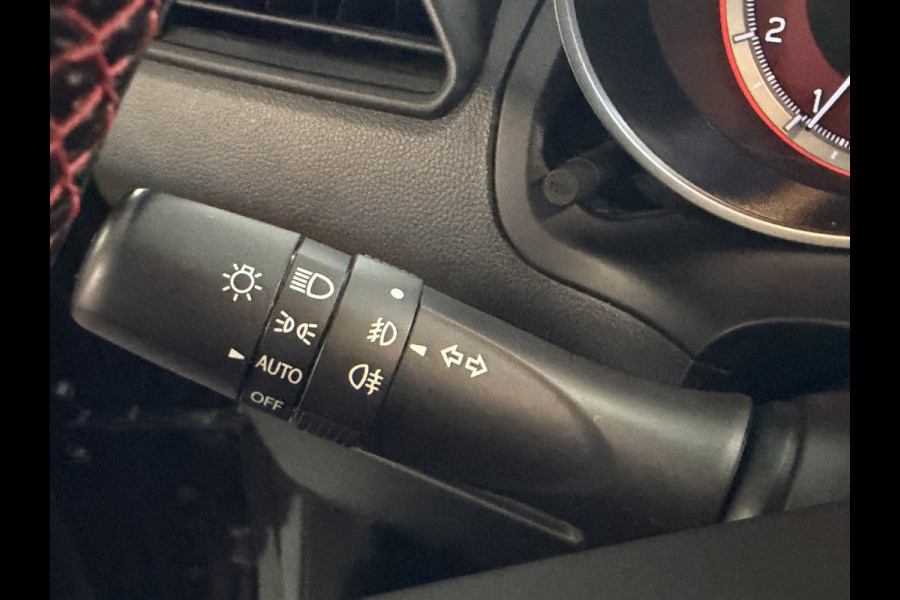 Suzuki Swift 1.4 Sport Smart Hybrid | Navi | ACC | 17" | Dodehoek | Carplay | Camera | 100% Onderhouden!