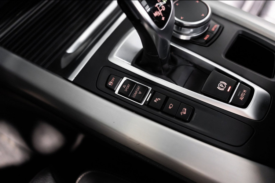 BMW X5 XDrive30d M-Sport 7p. Pano Leder Camera Led