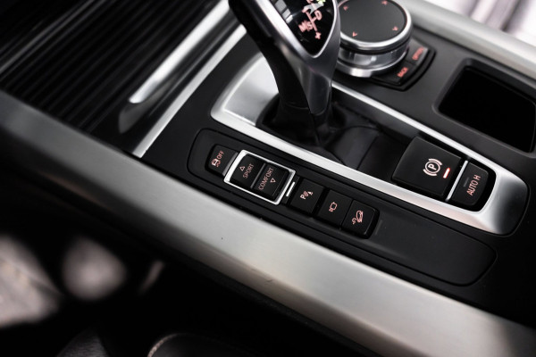 BMW X5 XDrive30d M-Sport 7p. Pano Leder Camera Led