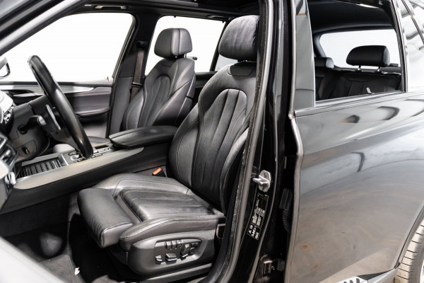 BMW X5 XDrive30d M-Sport 7p. Pano Leder Camera Led
