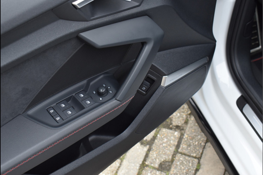 Audi A3 Sportback 45 TFSI e S-Line 245 Pk RS-Stoel Rood Stiksel B&O Camera Massage ACC 18 Inch RS3