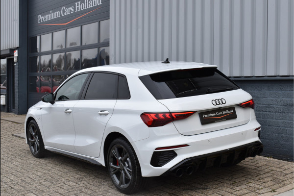 Audi A3 Sportback 45 TFSI e S-Line 245 Pk RS-Stoel Rood Stiksel B&O Camera Massage ACC 18 Inch RS3