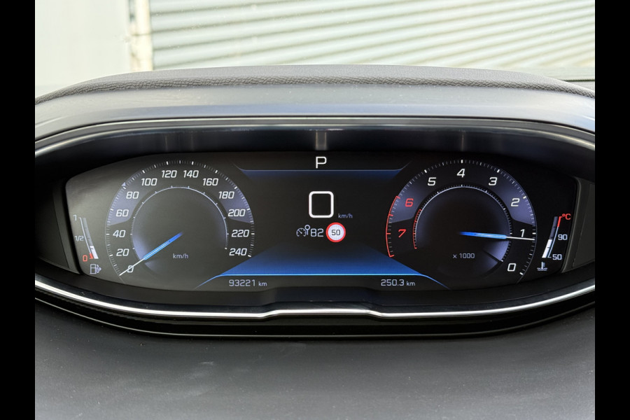 Peugeot 5008 BWJ 2021 | 1.2T 131PK Premium Av. AUTOMAAT | CLIMA | NAVI | CAMERA A | LEDER/STOF | CARPLAY | 19'' LMV | PDC 2X