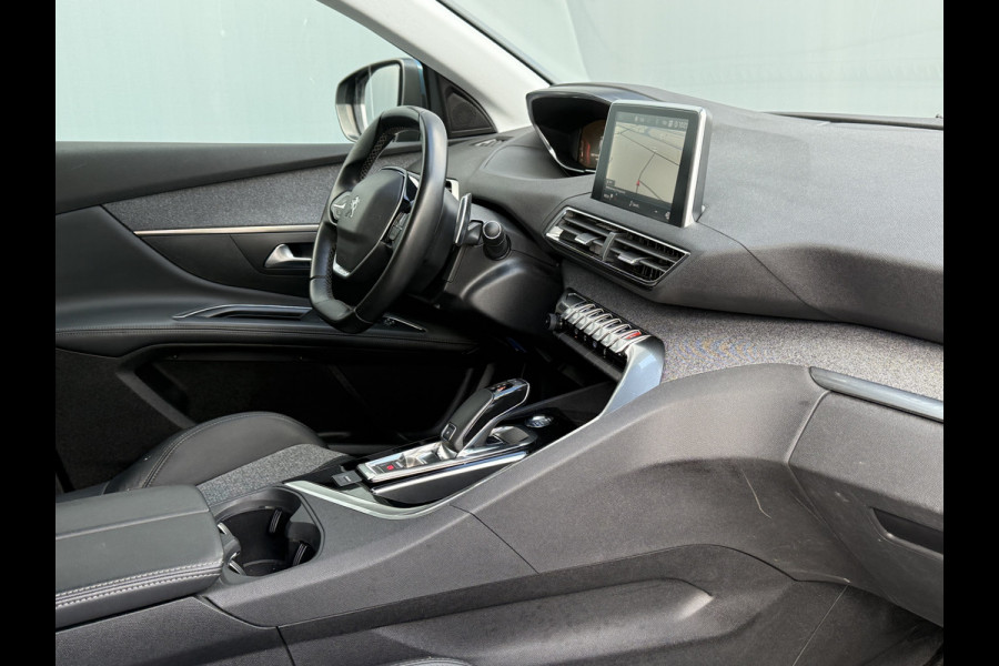Peugeot 5008 BWJ 2021 | 1.2T 131PK Premium Av. AUTOMAAT | CLIMA | NAVI | CAMERA A | LEDER/STOF | CARPLAY | 19'' LMV | PDC 2X