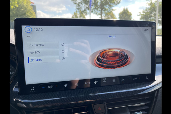 Ford FOCUS Wagon 1.0 EcoBoost Hybrid ST Line 125pk/92kW 6-bak | Driver Assistance Pack | Winter Pack | Adapt. Cruise | BLIS | Camera |