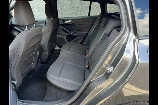 Ford FOCUS Wagon 1.0 EcoBoost Hybrid ST Line 125pk/92kW 6-bak | Driver Assistance Pack | Winter Pack | Adapt. Cruise | BLIS | Camera |