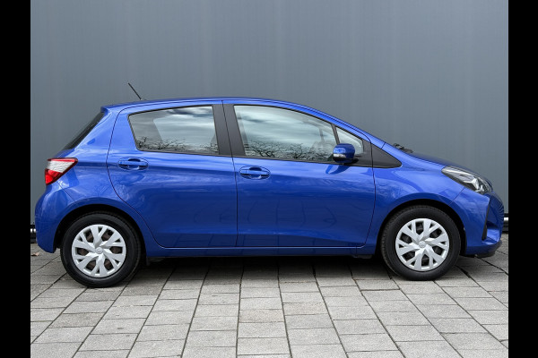 Toyota Yaris BWJ 2018 | 1.0 VVT-i 70PK Aspiration | CLIMA | NAVI | CAMERA A | EL RAMEN | EL SPIEGELS | LEDEREN STUUR |