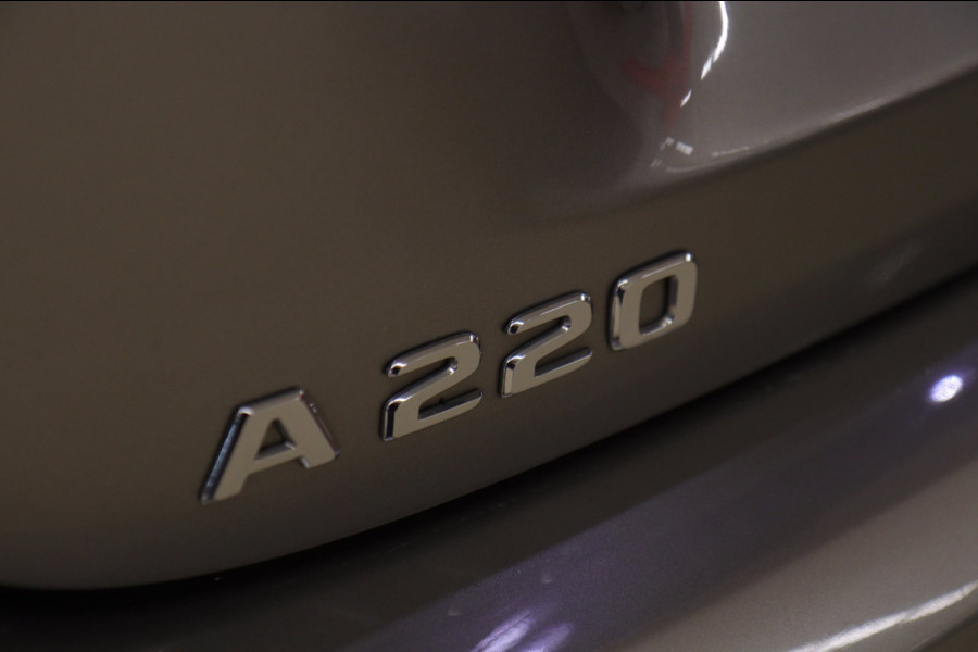 Mercedes-Benz A-Klasse 220 Launch Edition NAP Pano/Burm/Carplay/Mem/Sfeer/Acc/Vol