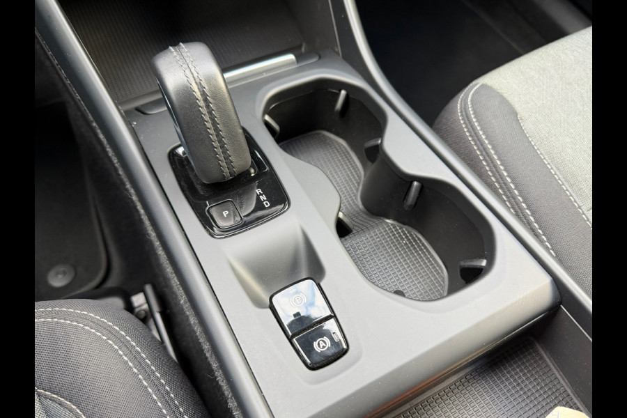 Volvo XC40 1.5 T5 Recharge Inscription Business | Navigatie | Camera | Cruise | Climate | 18".