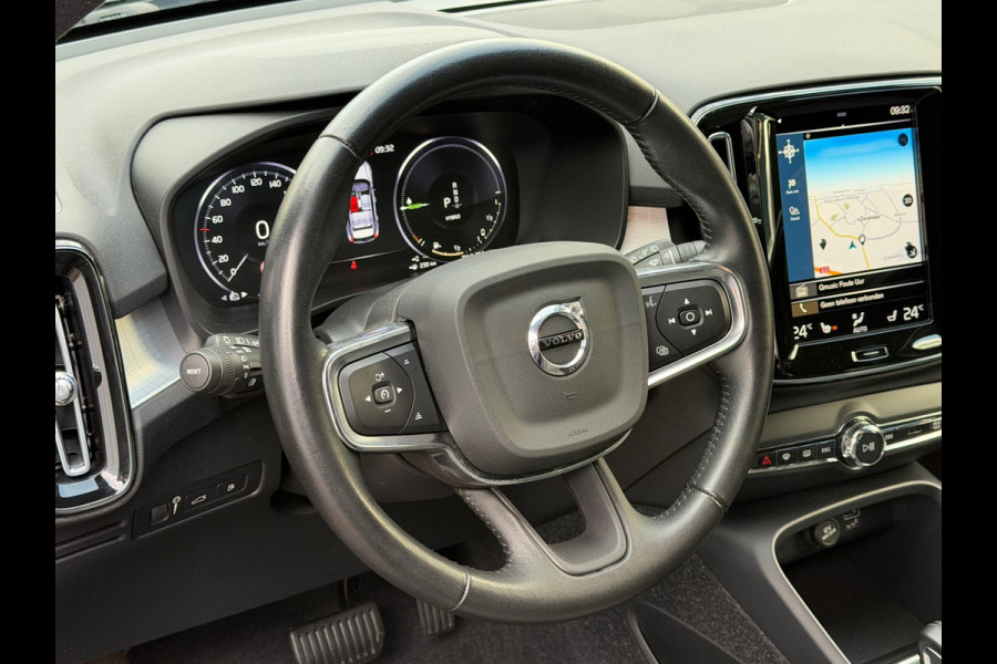 Volvo XC40 1.5 T5 Recharge Inscription Business | Navigatie | Camera | Cruise | Climate | 18".
