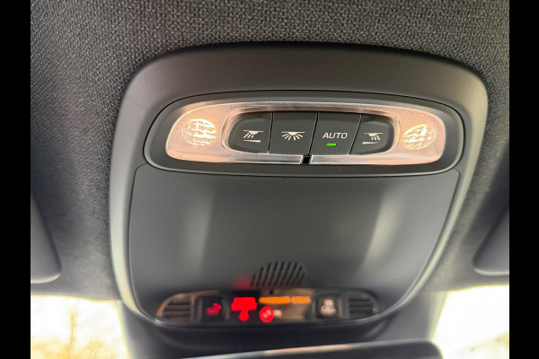 Volvo XC40 1.5 T5 Recharge Inscription Business | Navigatie | Camera | Cruise | Climate | 18".