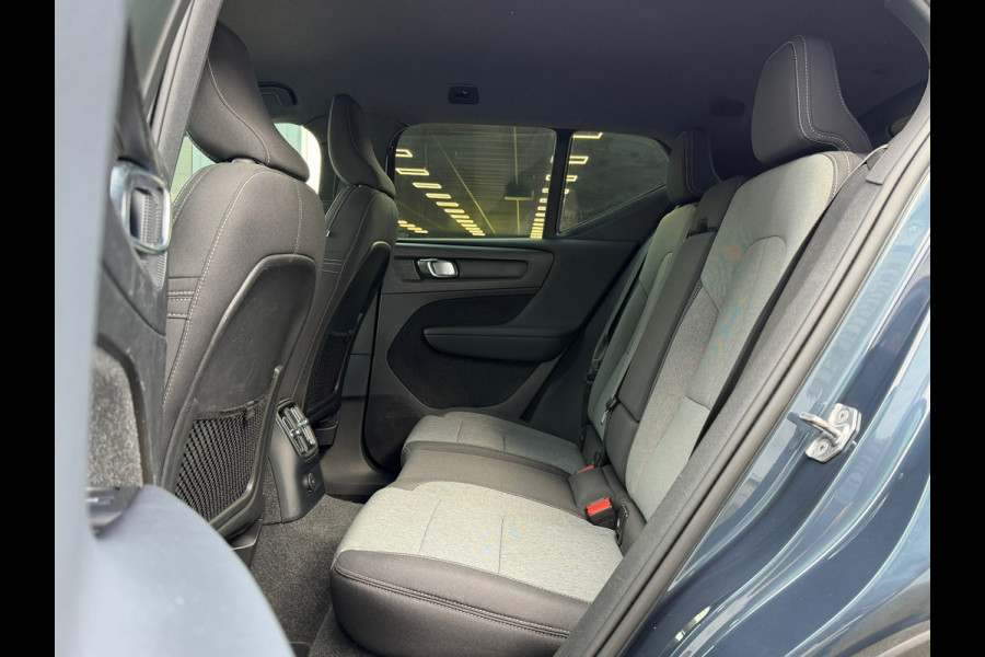 Volvo XC40 1.5 T5 Recharge Inscription Business | Navigatie | Camera | Cruise | Climate | 18".