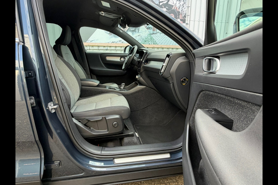 Volvo XC40 1.5 T5 Recharge Inscription Business | Navigatie | Camera | Cruise | Climate | 18".