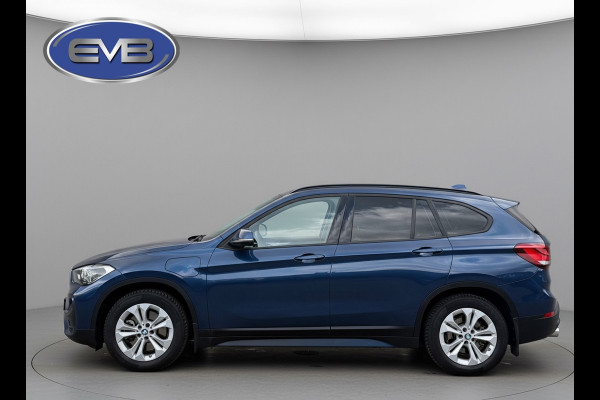 BMW X1 XDrive25e AUTOMAAT Executive, electrisch bedienbare achterklep,dab,stoelverwarming, led verlichting