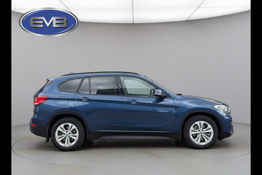 BMW X1 XDrive25e AUTOMAAT Executive, electrisch bedienbare achterklep,dab,stoelverwarming, led verlichting