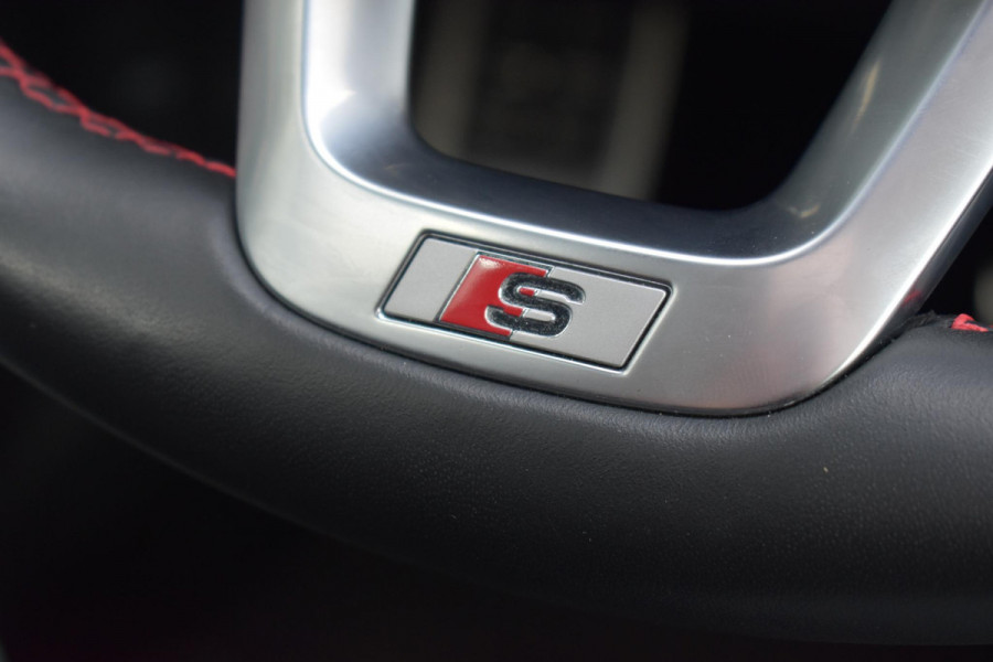 Audi A3 Sportback 35 TFSI 3x S-line Pano HUD Sonos Lane Camera Leder