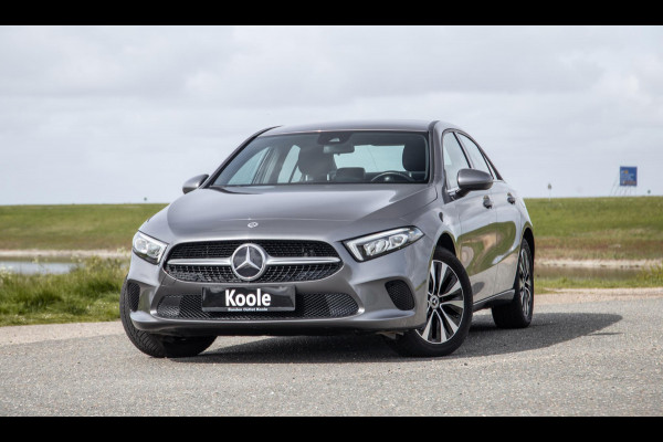 Mercedes-Benz A-Klasse 250 e Business Line CARPLAY / LEER / CAMERA / CRUISE CONTROLE / DEALER ONDERHOUDEN
