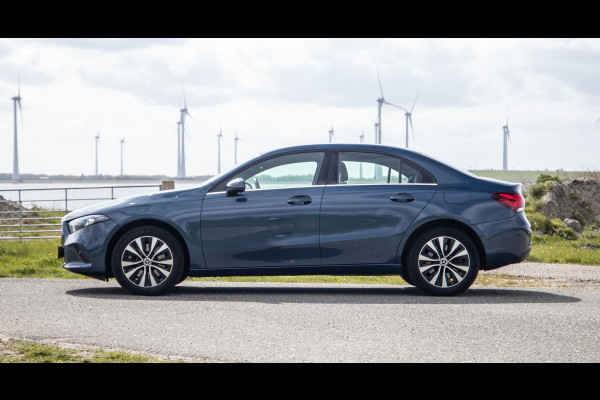 Mercedes-Benz A-Klasse 250 e Business Line CARPLAY / CAMERA / LEER / DEALER ONDERHOUDEN