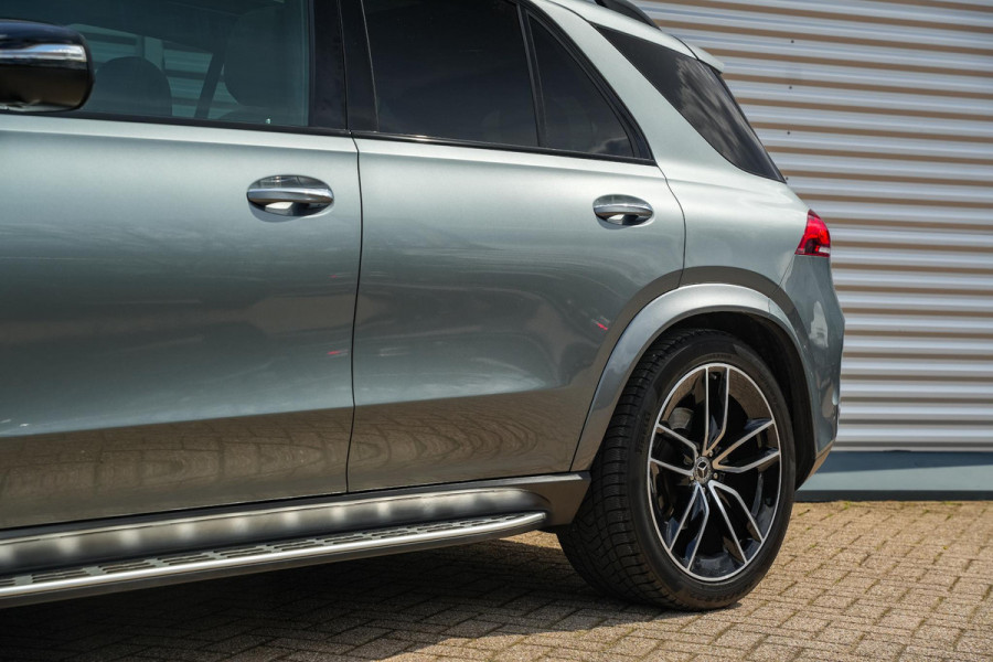 Mercedes-Benz GLE 450 4MATIC Premium Plus AMG Luchtvering Pano Treeplanken Navi Burmeister 22”