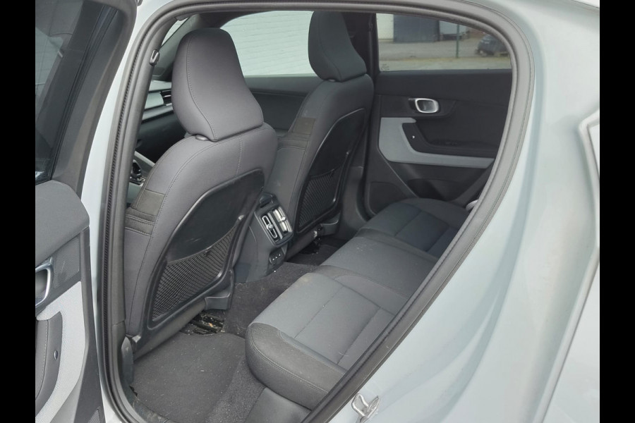 Polestar 2 Long Range Dual Motor 78kWh Panoramadak Adap.Cruise 360°Camera Navi Ecc Apple Carplay Android Auto Pdc Launch Edition Stoel+Stuurverwarming Lmv 19" Achterbankverwarming Keyless DAB Rijstrooksensor Origineel Nederlandse Auto