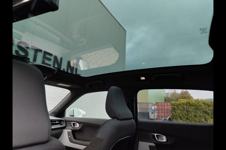 Polestar 2 Long Range Dual Motor 78kWh Panoramadak Adap.Cruise 360°Camera Navi Ecc Apple Carplay Android Auto Pdc Launch Edition Stoel+Stuurverwarming Lmv 19" Achterbankverwarming Keyless DAB Rijstrooksensor Origineel Nederlandse Auto