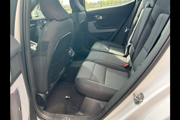 Polestar 2 Long Range Dual Motor 78kWh SOH 91% Panoramadak Adap.Cruise 360°Camera Harman&Kardon® Navi Ecc Apple Carplay Android Auto Pdc La Stoel+Stuurverwarming Lmv 19" Achterbankverwarming Keyless DAB Rijstrooksensor Dealeronderhouden 1e Eigenaar