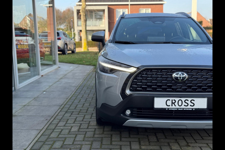Toyota Corolla Cross 1.8 Hybrid Style | Dynamic, Elektrische achterklep, 18 inch, Keyless, Privacy glass