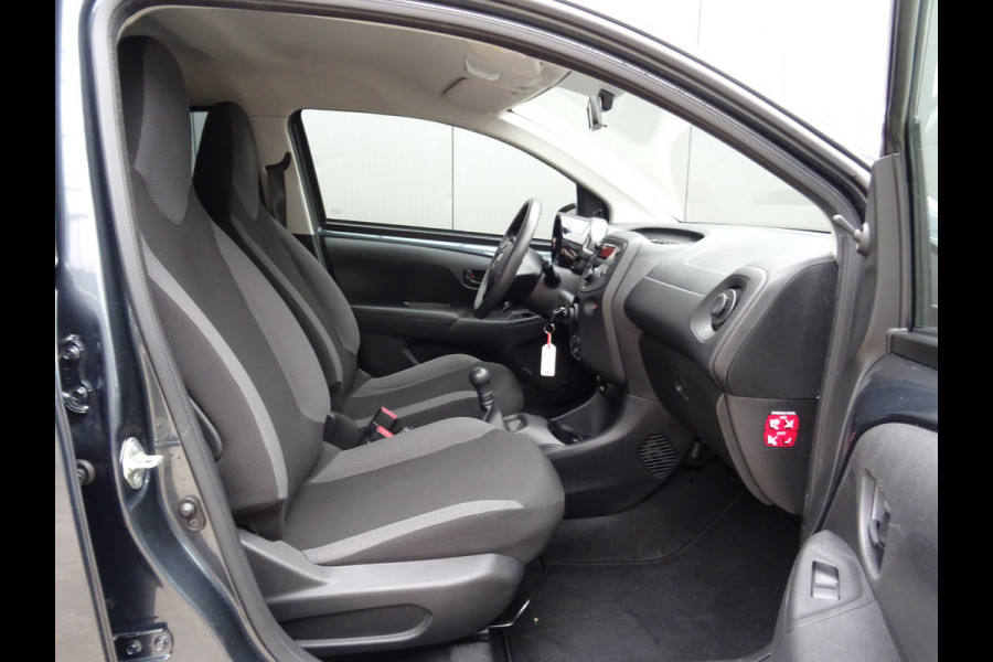 Toyota Aygo 1.0 VVT-i x-fun * EXTRA GETINT GLAS * VOLLE TANK !!