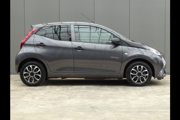 Toyota Aygo 1.0 VVT-i x-fun * EXTRA GETINT GLAS * VOLLE TANK !!
