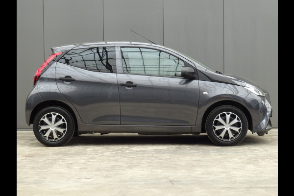 Toyota Aygo 1.0 VVT-i x-fun * EXTRA GETINT GLAS * VOLLE TANK !!
