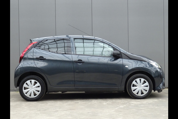 Toyota Aygo 1.0 VVT-i x-fun * EXTRA GETINT GLAS * VOLLE TANK !!