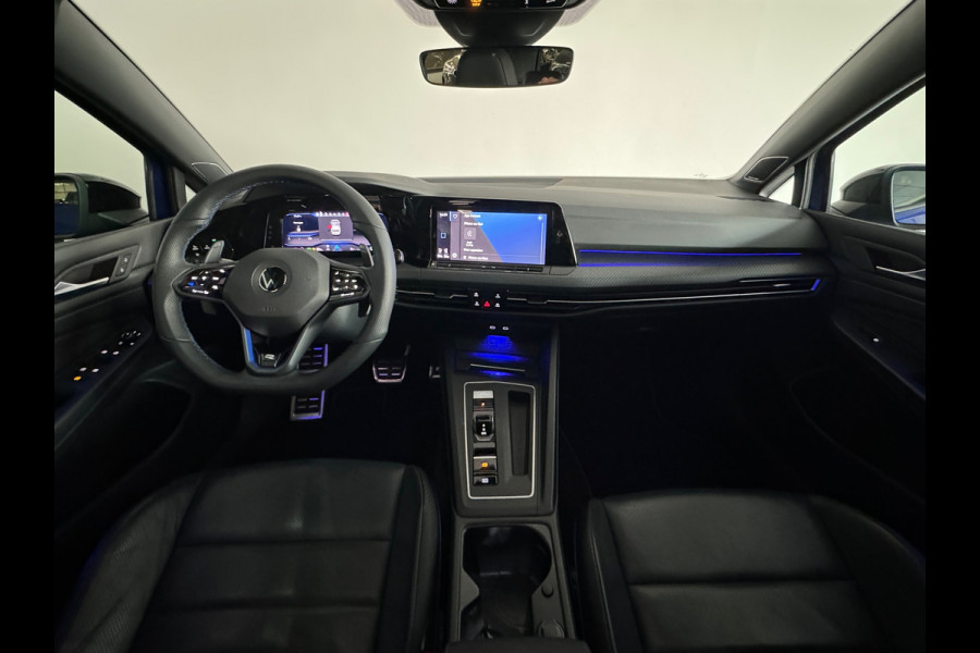 Volkswagen Golf 2.0 TSI R 4M Performance Pano|HuD|Memor|Akra