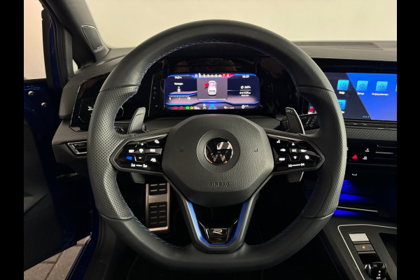 Volkswagen Golf 2.0 TSI R 4M Performance Pano|HuD|Memor|Akra