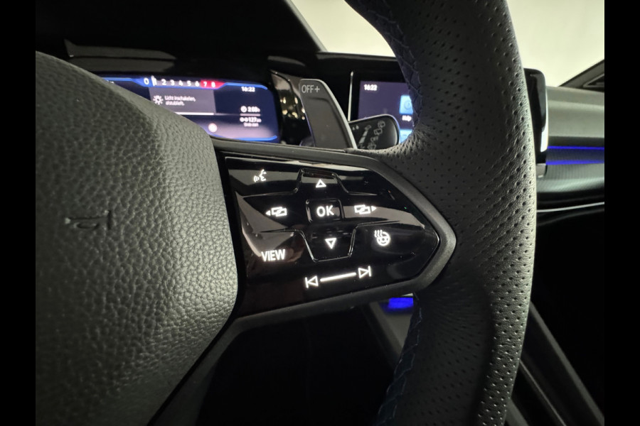 Volkswagen Golf 2.0 TSI R 4M Performance Pano|HuD|Memor|Akra