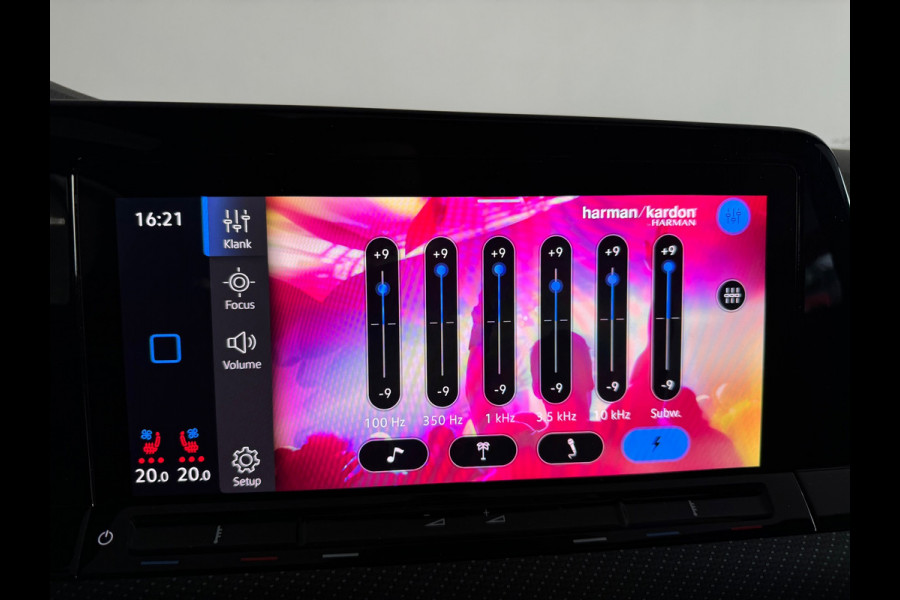 Volkswagen Golf 2.0 TSI R 4M Performance Pano|HuD|Memor|Akra