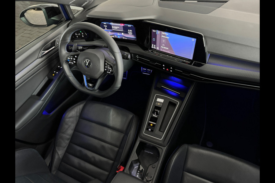 Volkswagen Golf 2.0 TSI R 4M Performance Pano|HuD|Memor|Akra