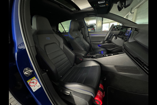 Volkswagen Golf 2.0 TSI R 4M Performance Pano|HuD|Memor|Akra