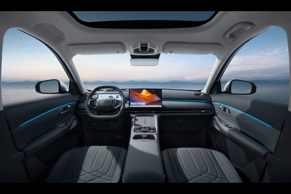 GEELY Starray EM-i 1.5 Max+ | Panorama | Stoelen voor & achter verwarmd | Memory Seats | 360 Camera | 19 Inch LMV | 136km elektrisch bereik