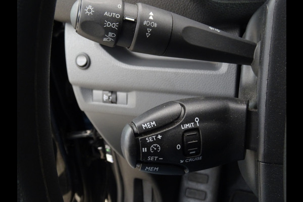 Peugeot e-Expert Long Premium 75 kWh * NETTE STAAT * 3 ZITS * CARPLAY !!